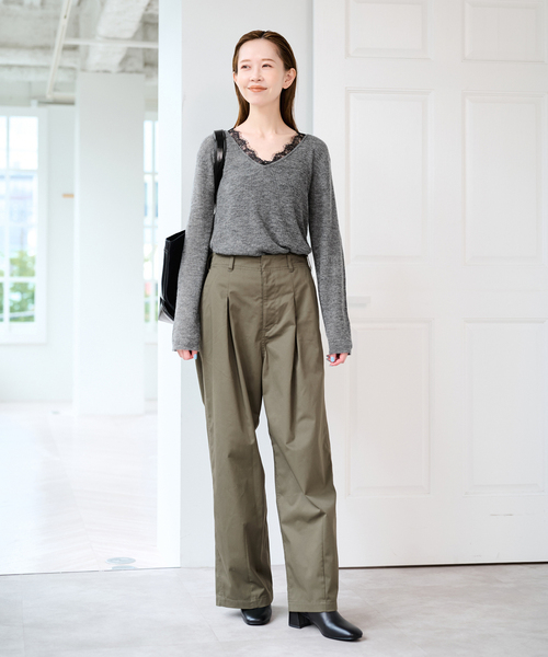 U by SPICK&SPAN(ユーバイスピックアンドスパン)の「ライトツイルタックカーブパンツ(その他パンツ・レディース・ベージュ/カーキ・38/36)」の18枚目の写真