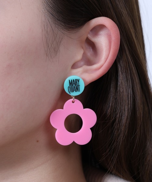 MARY QUANT(マリークワント)の「レトロPOP ピアス(ピアス(両耳用)・レディース・フューシャピンク/ブルー・FREE)」の1枚目の写真