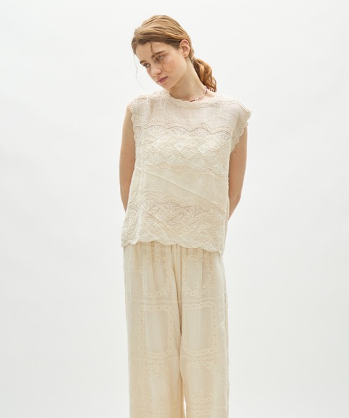 full/fill.(フルフィル)の「natural flower tank / ナチュラルフラワータンク(シャツ/ブラウス・レディース・ナチュラル/ホワイト・FREE)」の16枚目の写真