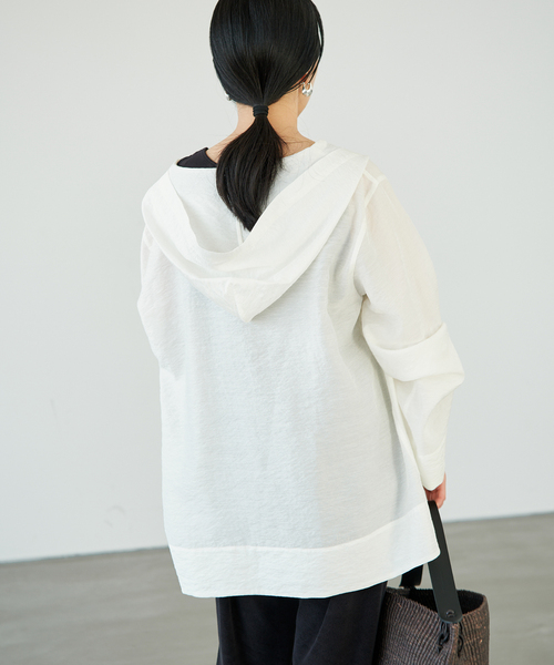 plage(プラージュ)の「Sheer Hoodie ブラウス(シャツ/ブラウス・レディース・ホワイト・FREE)」の8枚目の写真