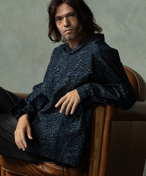 EGO TRIPPING(エゴトリッピング)の「ms6588-LEOPARD FLANNEL SHIRTS レオパードフランネルシャツ(616752)(シャツ/ブラウス・メンズ・ネイビー/ベージュ・46/48)」の2枚目の写真