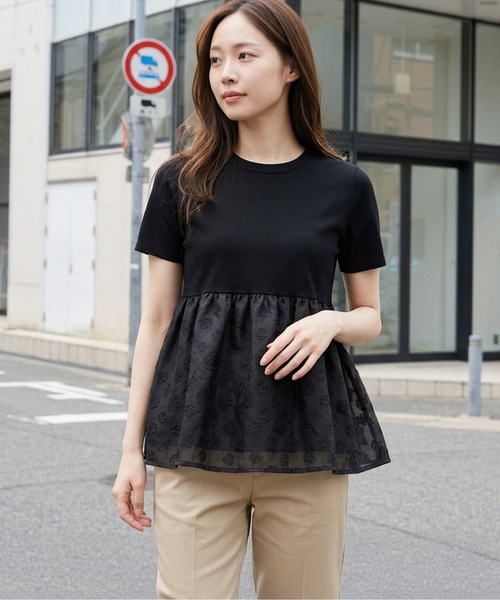 SUGAR BISKET(シュガービスケット)の「花柄ジャガード ペプラムカットソー(Tシャツ/カットソー・レディース・ホワイト/ブラック・フリー)」の1枚目の写真