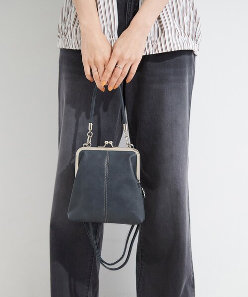 SHOO・LA・RUE（シューラルー）の「【2WAY】がま口ミニショルダーバッグ（ショルダーバッグ・レディース・ブルー/イエロー・00）」の2枚目の写真