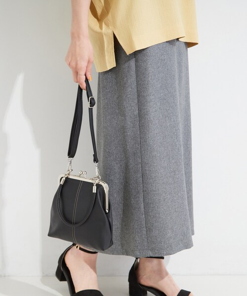 SHOO・LA・RUE（シューラルー）の「【2WAY】がま口ミニショルダーバッグ（ショルダーバッグ・レディース・ブルー/イエロー・00）」の3枚目の写真