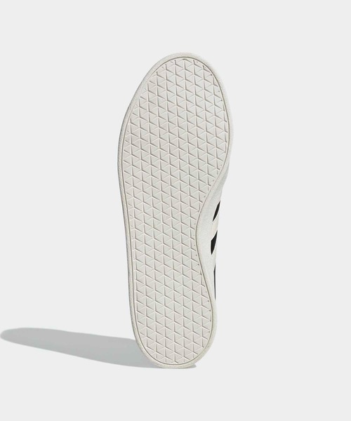adidas(アディダス)の「VL コート ベース / VL COURT BASE / アディダス adidas スニーカー(スニーカー・メンズ・ブラック系その他・22.5cm/23.5cm/24.0cm/23.0cm/22.0cm/24.5cm/28.0cm/28.5cm/29.0cm/29.5cm/25.0cm/25.5cm/26.0cm/26.5cm/27.0cm/27.5cm)」の3枚目の写真