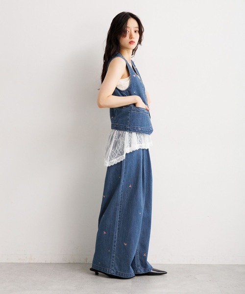 RAGEBLUE(レイジブルー)の「フラワー刺繍ワイドデニム/セットアップ対応(デニムパンツ・レディース・グレー/ブルー・FREE)」の17枚目の写真