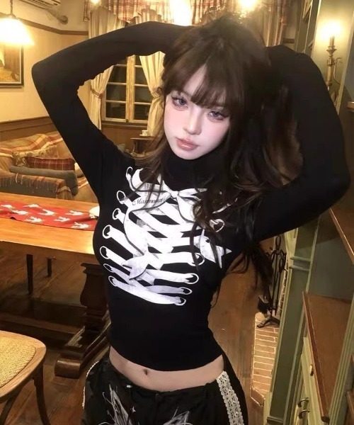 ViViDAY(ビビデー)の「リボン柄ハイネックトップス(Tシャツ/カットソー・レディース・ホワイト/ブラック・M)」の11枚目の写真
