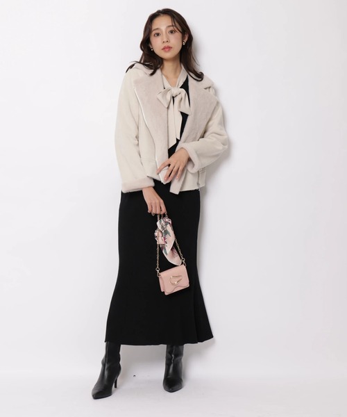 JUSGLITTY(ジャスグリッティー)の「配色ボウタイパフニットワンピース(ワンピース・レディース・ブラック/ブラウン/グレイッシュベージュ・2/1)」の11枚目の写真
