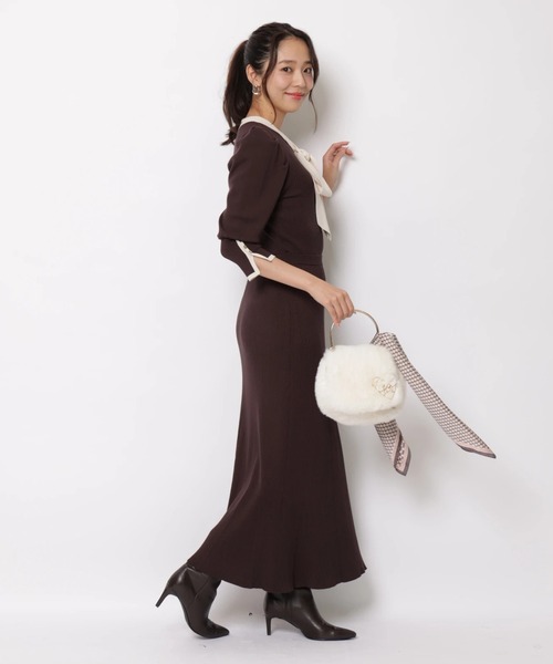 JUSGLITTY(ジャスグリッティー)の「配色ボウタイパフニットワンピース(ワンピース・レディース・ブラック/ブラウン/グレイッシュベージュ・2/1)」の16枚目の写真