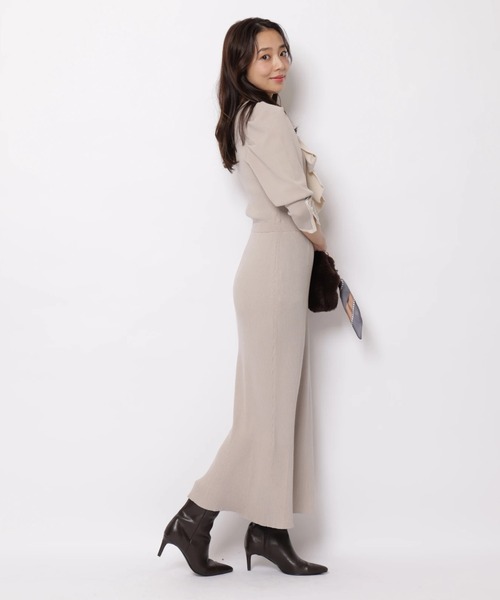 JUSGLITTY(ジャスグリッティー)の「配色ボウタイパフニットワンピース(ワンピース・レディース・ブラック/ブラウン/グレイッシュベージュ・2/1)」の22枚目の写真