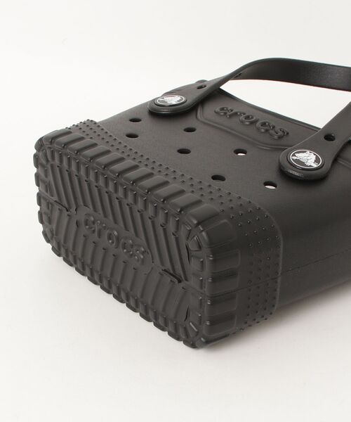 crocs（クロックス）の「クロックス crocs Crocs Classic Micro Tote（トートバッグ・メンズ・ブラック・ONE SIZE）」の6枚目の写真