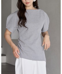 TULIP SLEEVE ASYMMETRY TOPS(チューリップスリーブアシンメトリートップス)