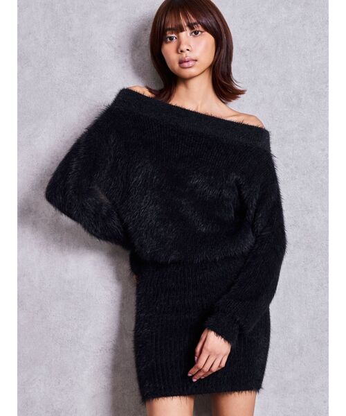 GYDA(ジェイダ)の「オフショルデザインシャギーニットワンピース(ワンピース・レディース・オフホワイト/ベージュ/チャコールグレー/ブラック・FREE)」の2枚目の写真