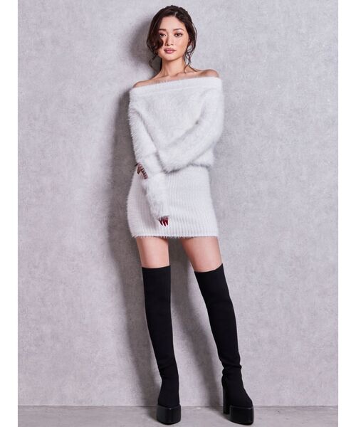 GYDA(ジェイダ)の「オフショルデザインシャギーニットワンピース(ワンピース・レディース・オフホワイト/ベージュ/チャコールグレー/ブラック・FREE)」の20枚目の写真
