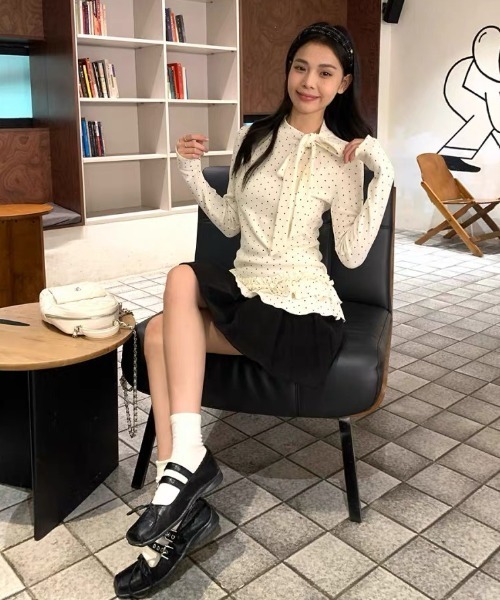 SHERU(シェル)の「クラシカルドット ボウタイペプラムトップス チュニックワンピ(Tシャツ/カットソー・レディース・ホワイト・M)」の6枚目の写真