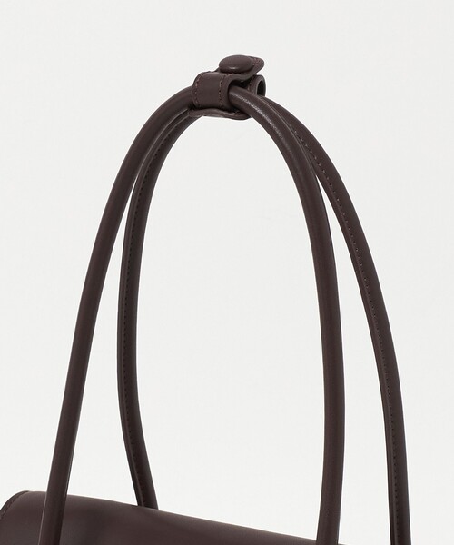 UNITED ARROWS(ユナイテッドアローズ)の「フラップ クラスプ トートバッグ(トートバッグ・レディース・ブラック/ブラウン系・FREE)」の9枚目の写真