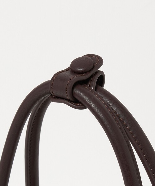 UNITED ARROWS(ユナイテッドアローズ)の「フラップ クラスプ トートバッグ(トートバッグ・レディース・ブラック/ブラウン系・FREE)」の10枚目の写真