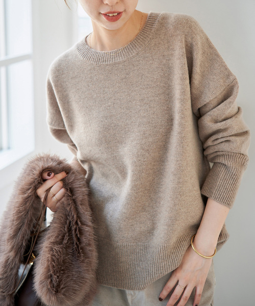 Spick & Span(スピックアンドスパン)の「ウールカシミヤクルーネックプルオーバー(ニット/セーター・レディース・グレー/ブラウン/ブルー/ベージュ系その他/ピンク系その他・FREE)」の3枚目の写真