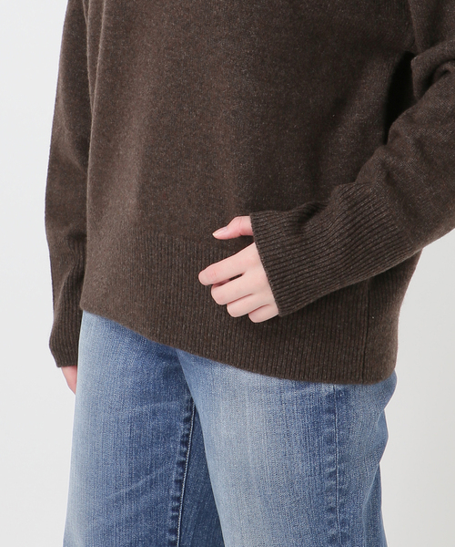 Spick & Span(スピックアンドスパン)の「ウールカシミヤクルーネックプルオーバー(ニット/セーター・レディース・グレー/ブラウン/ブルー/ベージュ系その他/ピンク系その他・FREE)」の17枚目の写真