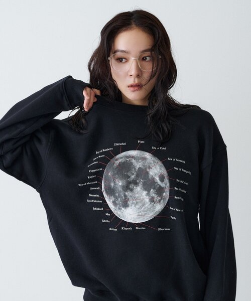 CIAOPANIC TYPY(チャオパニックティピー)の「【ZOZO限定】【UNISEX】MOON/EARTHスウェット(スウェット・レディース・ブラック/ホワイト/グレー/ブラック系その他・MEDIUM/LARGE)」の3枚目の写真