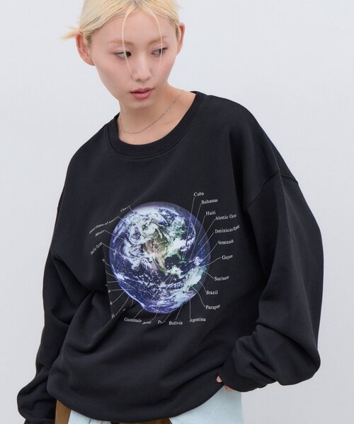 CIAOPANIC TYPY(チャオパニックティピー)の「【ZOZO限定】【UNISEX】MOON/EARTHスウェット(スウェット・レディース・ブラック/ホワイト/グレー/ブラック系その他・MEDIUM/LARGE)」の16枚目の写真