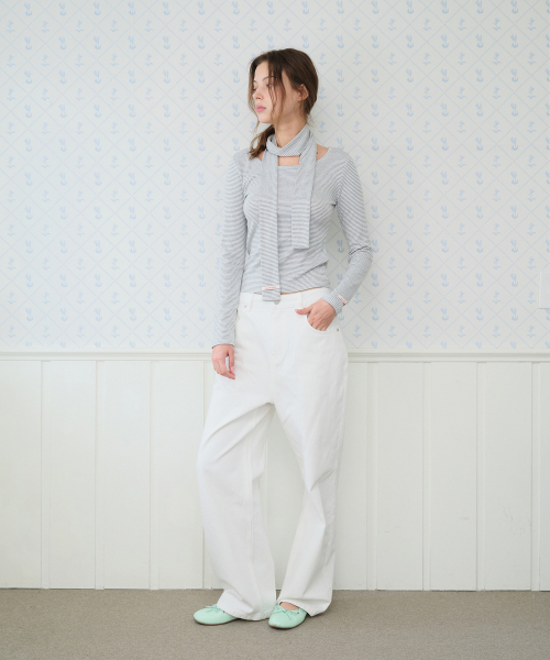 AMESWORLDWIDE(アメスワールドワイド)の「CLASSIC STRAIGHT DENIM PANTS WHITE(デニムパンツ・レディース・その他・LARGE/SMALL/MEDIUM)」の6枚目の写真