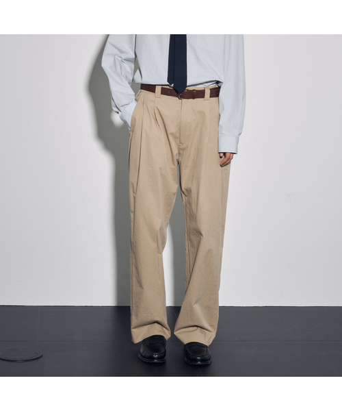 TY(ティワイ)の「ウィメンズ TY クラシックツーピンタックチノパンツ、2COLOR(その他パンツ・レディース・Beige/カーキ・MEDIUM/LARGE/X-LARGE)」の2枚目の写真
