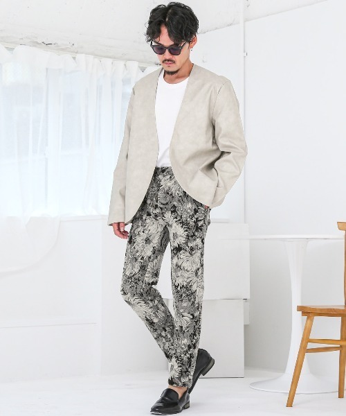 LUXSTYLE(ラグスタイル)の「ゴブラン織りフラワーテーパードイージーパンツ(スラックス・メンズ・グレイッシュベージュ/ブラック・M/L)」の8枚目の写真