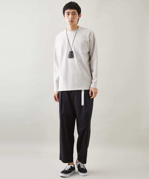 STUDIOUS（ステュディオス）の「ポンチオーバークルーネックロンＴ（Tシャツ/カットソー・メンズ・ベージュ/オフホワイト/ブラック/ワイン・2/1/3）」の22枚目の写真