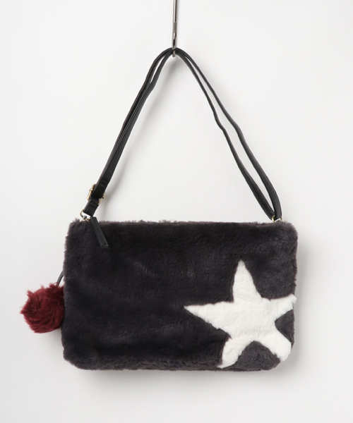 niko and...(ニコアンド)の「オリジナルフェイクファークラッチバッグ【niko and ...】(クラッチバッグ・レディース・レッド/その他1/その他2/チャコール/その他3/ベージュ・0)」の9枚目の写真