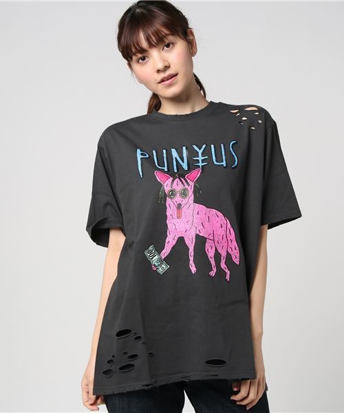 PUNYUS(プニュズ)の「ジャッカルクラッシュT(Tシャツ/カットソー・レディース・ホワイト/レッド/ライトピンク/スミクロ・3/4)」の3枚目の写真