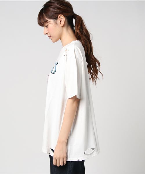 PUNYUS(プニュズ)の「ジャッカルクラッシュT(Tシャツ/カットソー・レディース・ホワイト/レッド/ライトピンク/スミクロ・3/4)」の8枚目の写真