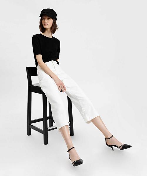 CHARLES & KEITH(チャールズ & キース)の「アンクルストラップキトンヒール / ANKLE STRAP KITTEN HEELS(パンプス・レディース・ブラック/グリーン・23cm/23.5cm/24.5cm/25cm)」の6枚目の写真