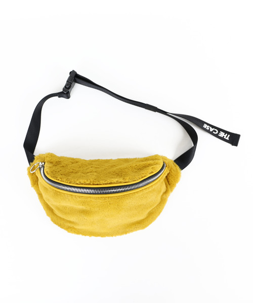 the case（ザケース）の「【THE CASE】LIKE FUR BODYBAG（ボディバッグ/ウエストポーチ・レディース・ブラック/グレー/イエロー/レッド・FREE）」の9枚目の写真