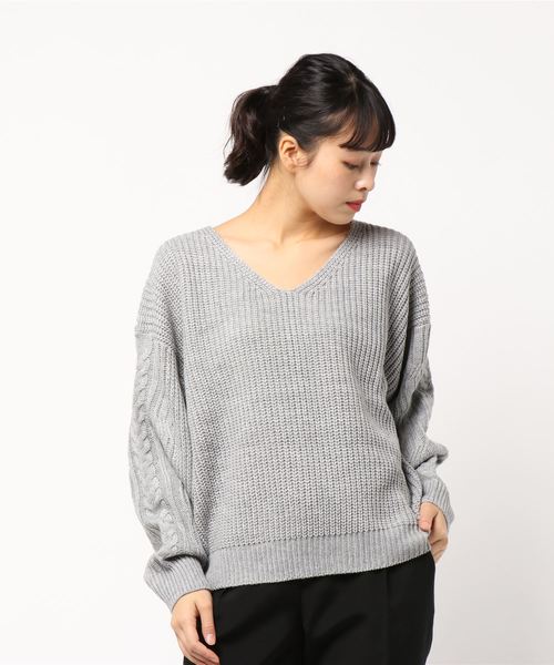 AMERICAN HOLIC（アメリカンホリック）の「・Wool混袖ケーブルVネックニットプルオーバー（ニット/セーター・レディース・杢グレー/アイボリー/ブラック/モカ・FREE）」の3枚目の写真