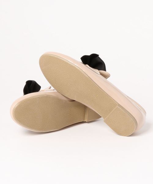 KOBE LETTUCE(コウベレタス)の「リボン付き2wayローファーシューズ(ローファー・レディース・ホワイト/ベージュ系その他/ブラック系その他・L/LL/M/S)」の5枚目の写真