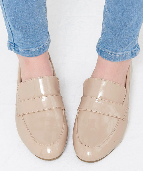 KOBE LETTUCE(コウベレタス)の「リボン付き2wayローファーシューズ(ローファー・レディース・ホワイト/ベージュ系その他/ブラック系その他・L/LL/M/S)」の3枚目の写真