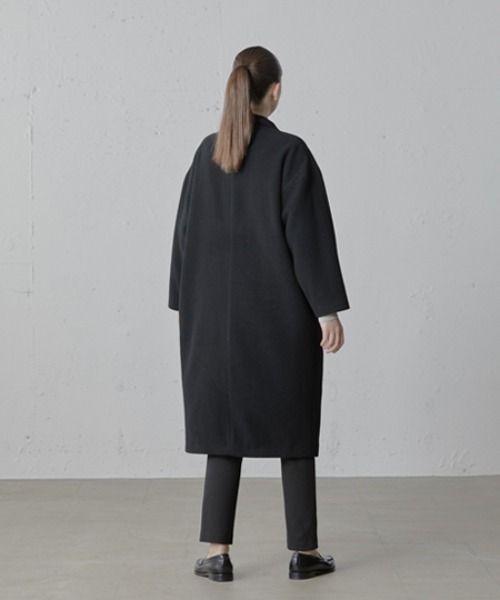 【新品タグ付】 ミズイロインド ノーカラー ラップコート mizuiroind（ミズイロインド）の「スタンドカラーロングコート（その他