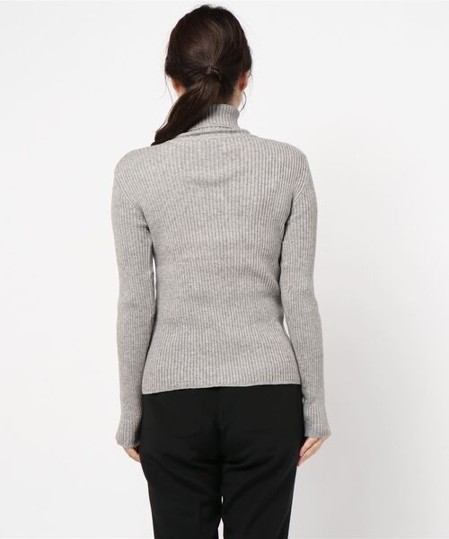 rps(アールピーエス)の「ケーブル&リブタートルプルオーバー(ニット/セーター・レディース・ブラック/ラベンダー/杢グレー/ライトベージュ/グレイッシュベージュ/ミント/パープル/オフホワイト/マスタード/グレー系その他・M)」の15枚目の写真