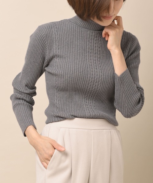 rps(アールピーエス)の「ケーブル&リブタートルプルオーバー(ニット/セーター・レディース・ブラック/ラベンダー/杢グレー/ライトベージュ/グレイッシュベージュ/ミント/パープル/オフホワイト/マスタード/グレー系その他・M)」の5枚目の写真