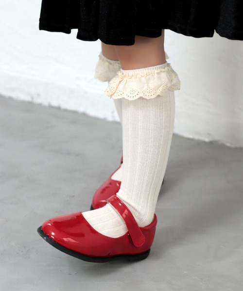 SOROTTO(ソロット)の「キッズ フォーマル ストラップパンプス/フラットシューズ(ドレスシューズ・キッズ・ホワイト/ブラック/レッド系その他2/レッド系その他3/ブラック系その他2/ブラック系その他3/ホワイト系その他2/ホワイト系その他3/レッド系その他/ホワイト系その他/ブラック系その他/レッド・16.0cm/17.0cm/18.0cm/19.0cm/22.0cm/20.0cm/21.0cm)」の11枚目の写真