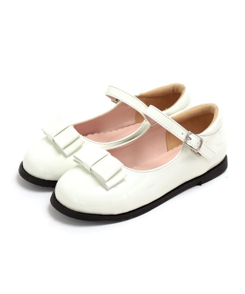 SOROTTO(ソロット)の「キッズ フォーマル ストラップパンプス/フラットシューズ(ドレスシューズ・キッズ・ホワイト/ブラック/レッド系その他2/レッド系その他3/ブラック系その他2/ブラック系その他3/ホワイト系その他2/ホワイト系その他3/レッド系その他/ホワイト系その他/ブラック系その他/レッド・16.0cm/17.0cm/18.0cm/19.0cm/22.0cm/20.0cm/21.0cm)」の14枚目の写真