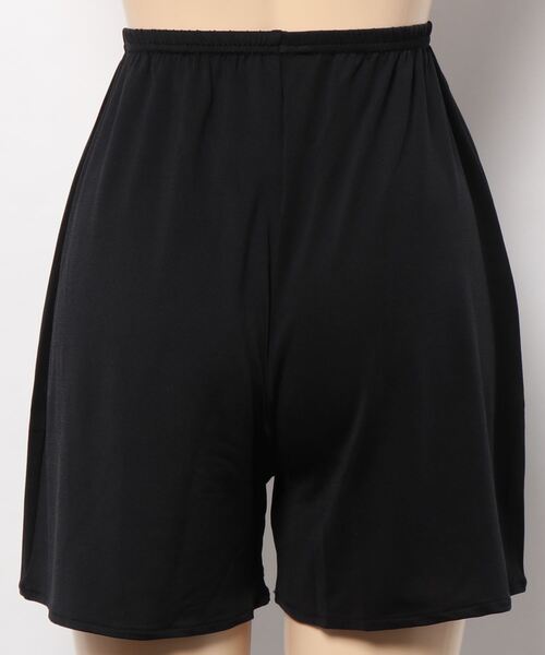 YU'NOW（ユナウ）の「ひんやり冷感！汗取りペチパンツ【制菌】【抗菌防臭】【吸水速乾】（インナーウェア/肌着・レディース・ブラック/ベージュ/オフホワイト/ネイビー/ライトグレー/ブラウン/ピンク・MEDIUM/LARGE/X-LARGE/XX-LARGE/XXX-LARGE/XXXX-LARGE）」の16枚目の写真