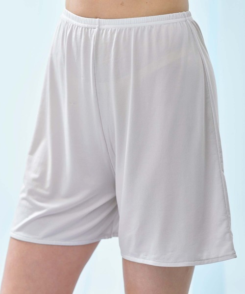 YU'NOW（ユナウ）の「ひんやり冷感！汗取りペチパンツ【制菌】【抗菌防臭】【吸水速乾】（インナーウェア/肌着・レディース・ブラック/ベージュ/オフホワイト/ネイビー/ライトグレー/ブラウン/ピンク・MEDIUM/LARGE/X-LARGE/XX-LARGE/XXX-LARGE/XXXX-LARGE）」の15枚目の写真