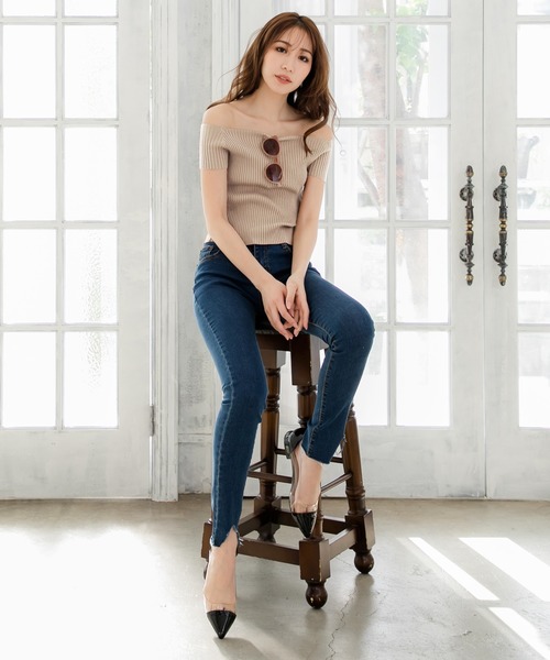 Julia Boutique（ジュリアブティック）の「オフショルダーリブニットトップス/510699（Tシャツ/カットソー・レディース・テラコッタ/ベージュ/パープル/ブラック/ホワイト/ブルー/モカ・ONE）」の22枚目の写真
