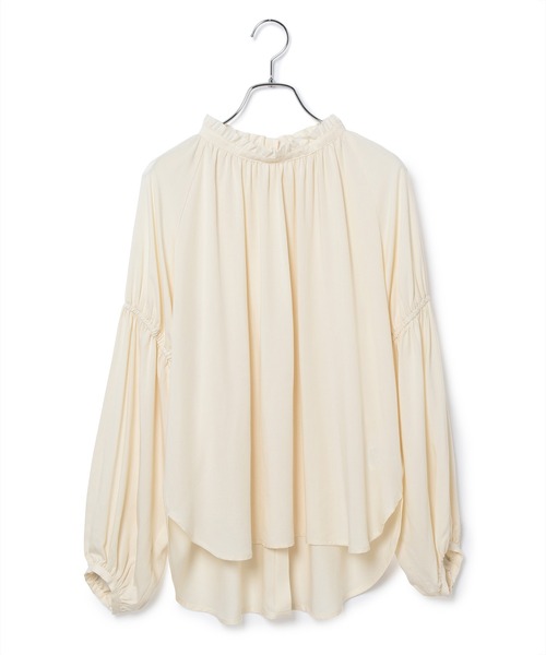 ADAM ET ROPE'(アダムエロペ)の「【一部店舗限定】フリルカラー袖ギャザーブラウス(シャツ/ブラウス・レディース・ブラック/キナリ/キャメル/ベージュ系その他3/サックスブルー・FREE)」の15枚目の写真