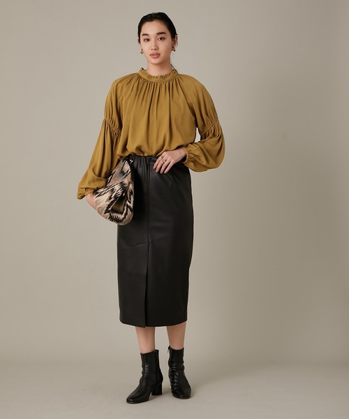 ADAM ET ROPE'(アダムエロペ)の「【一部店舗限定】フリルカラー袖ギャザーブラウス(シャツ/ブラウス・レディース・ブラック/キナリ/キャメル/ベージュ系その他3/サックスブルー・FREE)」の7枚目の写真