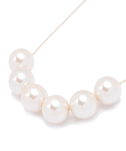 Ray BEAMS（レイビームス）の「February for BEAMS / BIGパール ネックレス（ネックレス・レディース・ホワイト・ONE SIZE）」の8枚目の写真