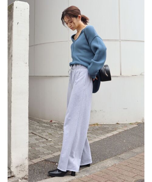 EMODA（エモダ）の「タックウエストカットワイドパンツ（その他パンツ・レディース・ブラック/グレー・SMALL/MEDIUM）」の4枚目の写真