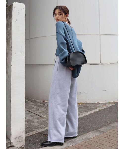 EMODA（エモダ）の「タックウエストカットワイドパンツ（その他パンツ・レディース・ブラック/グレー・SMALL/MEDIUM）」の5枚目の写真